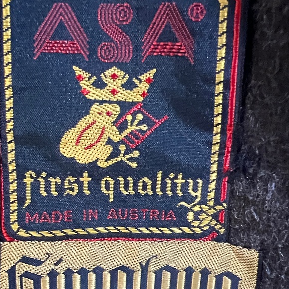 Women's Brown Trench Coat Wool and Alpaca. Made in Austria - Picture 12 of 15